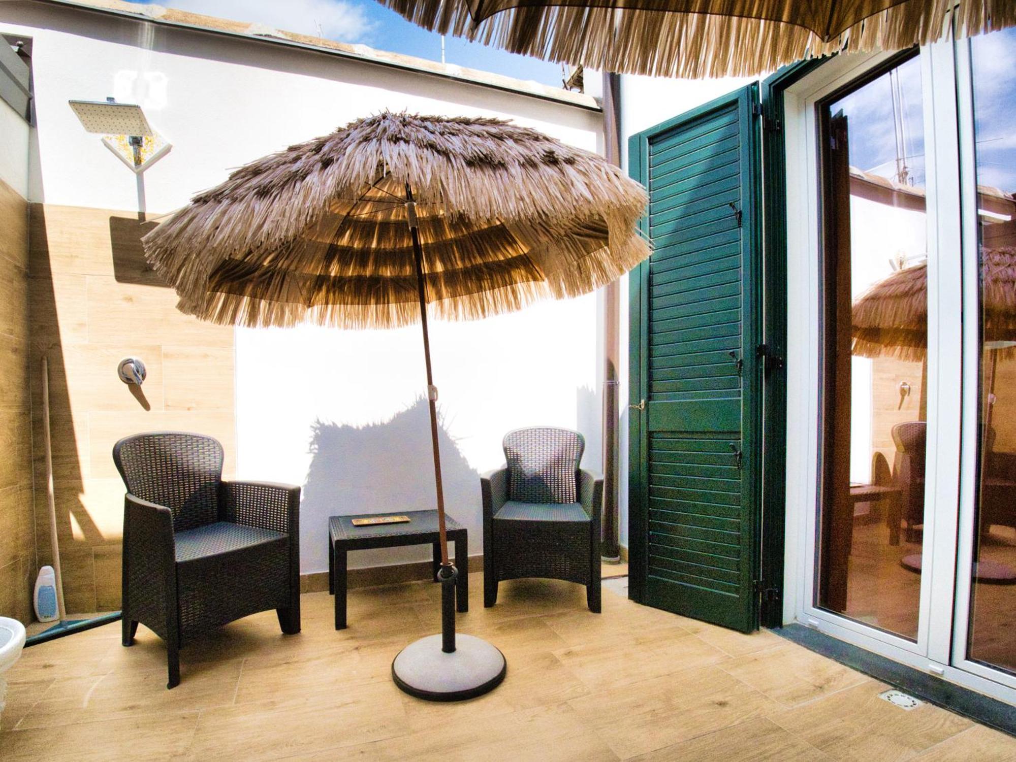 Domus Cerere Villa คาตาเนีย ภายนอก รูปภาพ