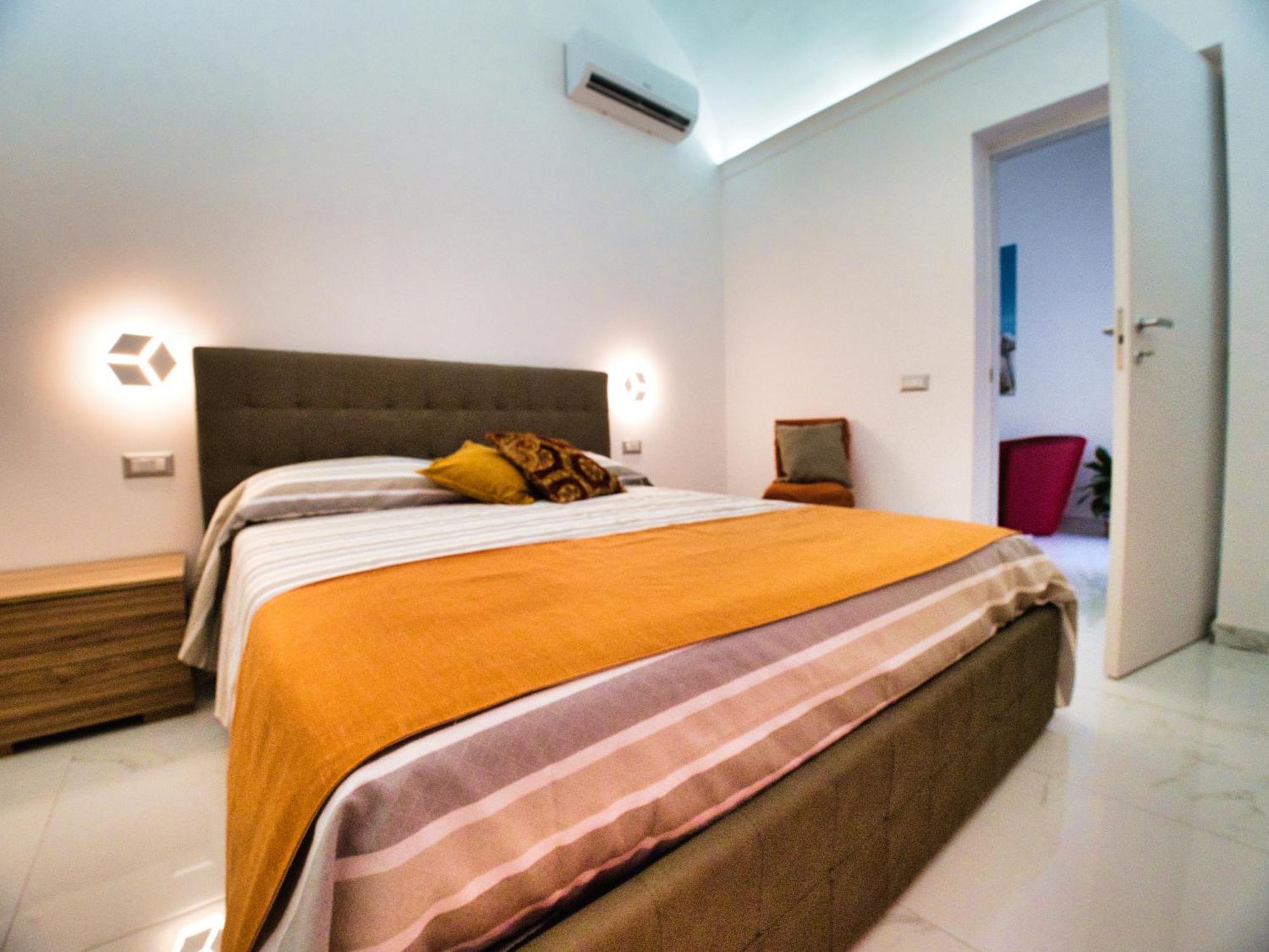 Domus Cerere Villa คาตาเนีย ภายนอก รูปภาพ